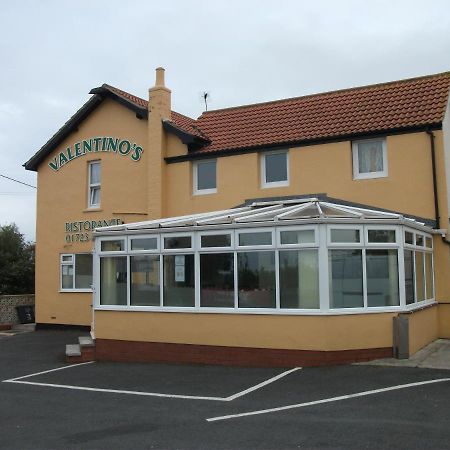 Valentino'S Hotel Filey Exterior foto